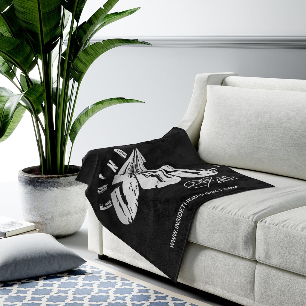 365 BRAND | Signature Series - Velveteen Plush Blanket